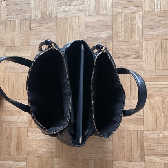 Banana Republic leather handbag - Picture 7 of 8